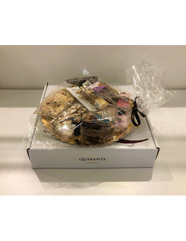 SCATOLA REGALO DI TORRONI E CROCCANTI QUARANTA...